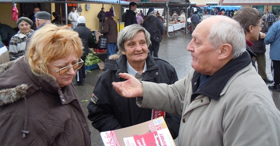 Kisherend: hajrá Munkáspárt, hajrá Odor Gyuri!