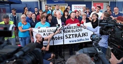 Tesco-sztrájk: gratulálunk a dolgozóknak, kitartást!