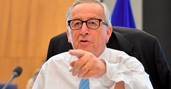 Juncker nem érdemel tiszteletet!