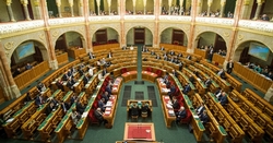 Hivatásos parlament helyett nép okos gyülekezetét!