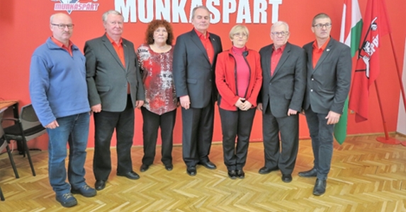 Új Elnöksége van a Munkáspártnak